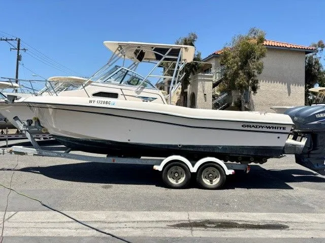 Slide: The Image of 2007 Grady-White Gulfstream 232 boat on trailer, side view. - 42