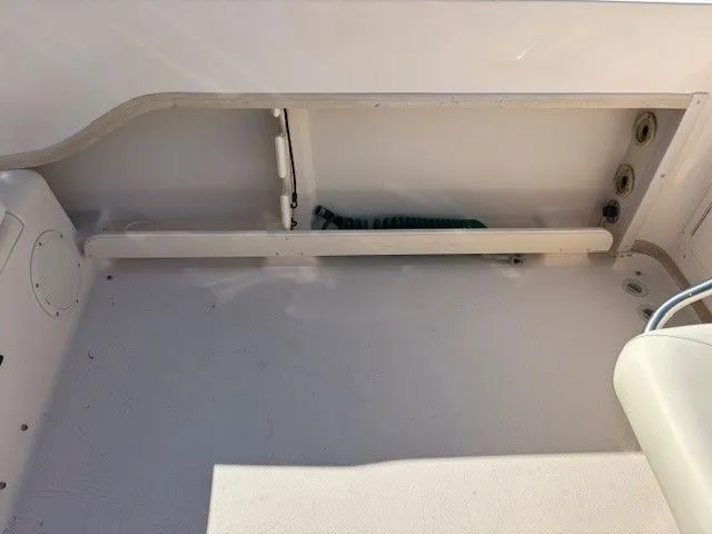 Slide: The Image of Grady-White Gulfstream 232 2007 - 5