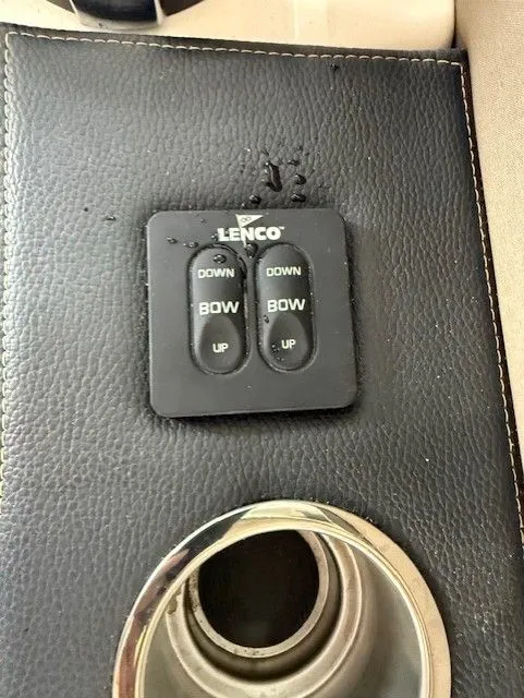 Slide: The Image of Cutwater C-288 Luxury Edition 2024 - 12