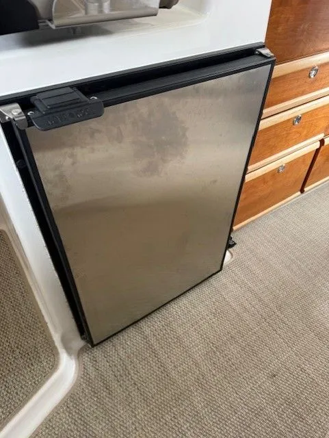 Slide: The Image of Cutwater C-288 Luxury Edition 2024 - 16