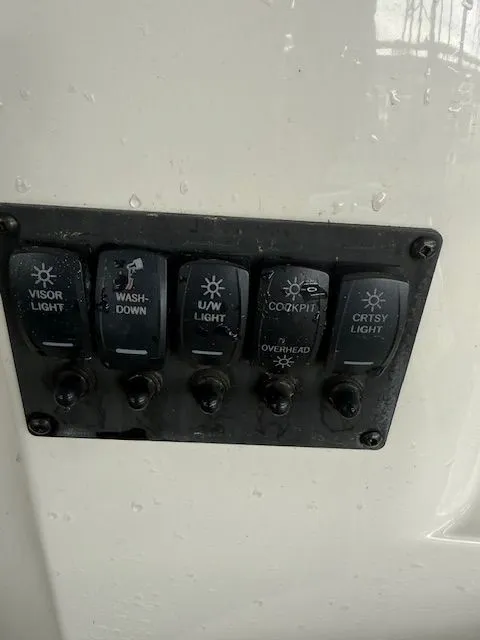 Slide: The Image of Cutwater C-288 Luxury Edition 2024 - 29