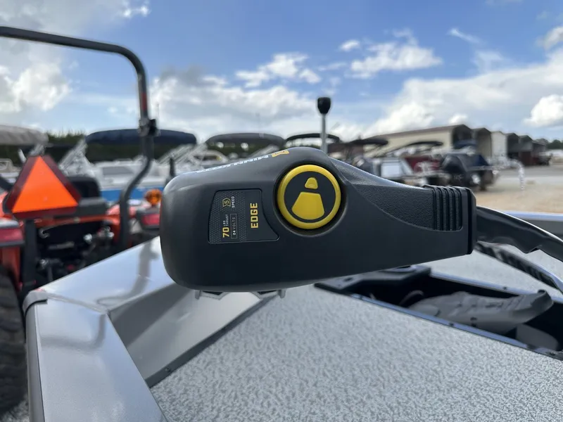 Slide: The Image of Close-up of a G3 Sportsman 1810 boat throttle, model 2026. - 4