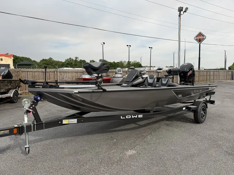 The Image of Lowe Stinger 195 Bass 2026 - 1