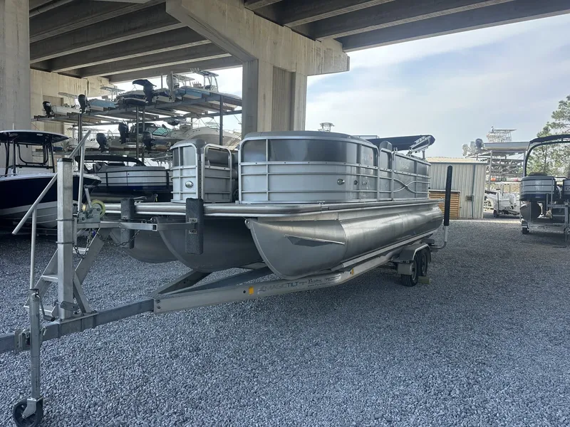Slide: The Image of South Bay 200 Series 23 FOOT-150HP TRITOON 2018 - 2