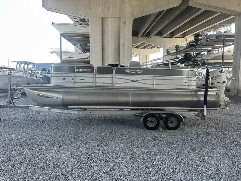 The Image of South Bay 200 Series 23 FOOT-150HP TRITOON 2018 - 1