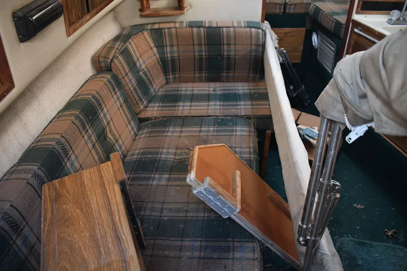 Slide: The Image of Sea Ray 270 Sundancer 1985 - 12