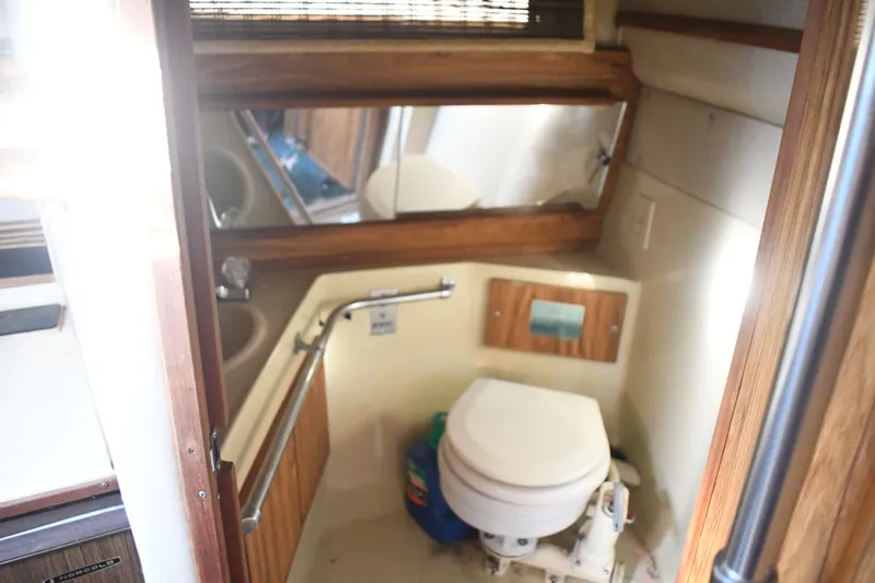 Slide: The Image of Sea Ray 270 Sundancer 1985 - 14