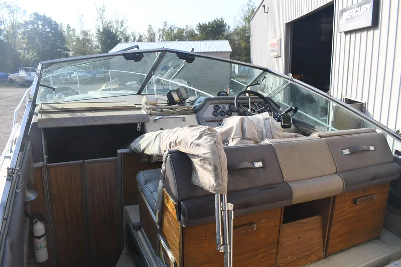 Slide: The Image of Sea Ray 270 Sundancer 1985 - 8