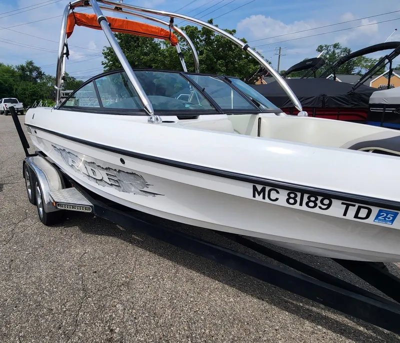 Slide: The Image of Malibu V-Ride Wakesetter 2008 - 12