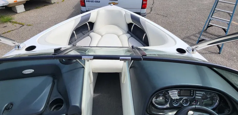 Slide: The Image of Malibu V-Ride Wakesetter 2008 - 16