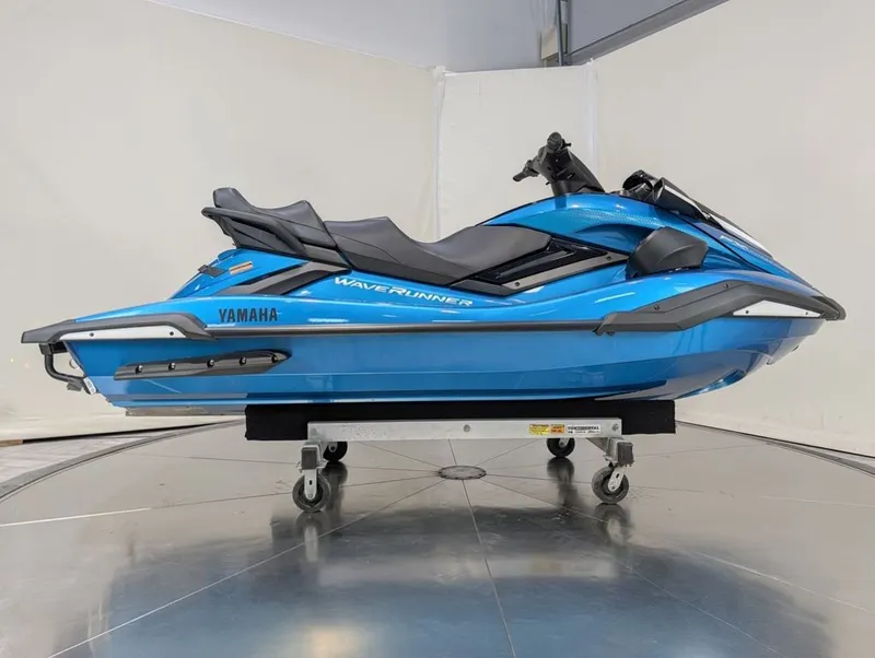 Slide: The Image of Yamaha FX Cruiser SVHO® 2026 - 32