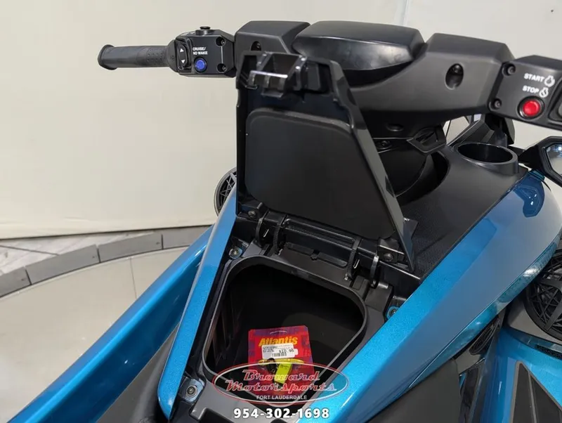 Slide: The Image of Yamaha FX Cruiser SVHO® 2026 - 27