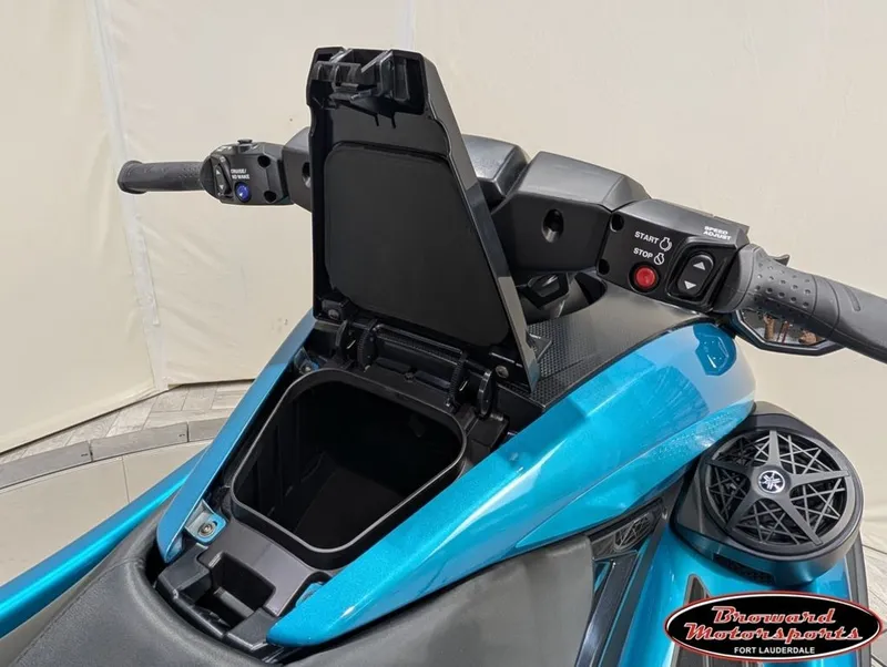 Slide: The Image of Yamaha FX Cruiser SVHO® 2026 - 17