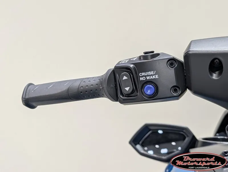 Slide: The Image of Yamaha FX Cruiser SVHO® 2026 - 26