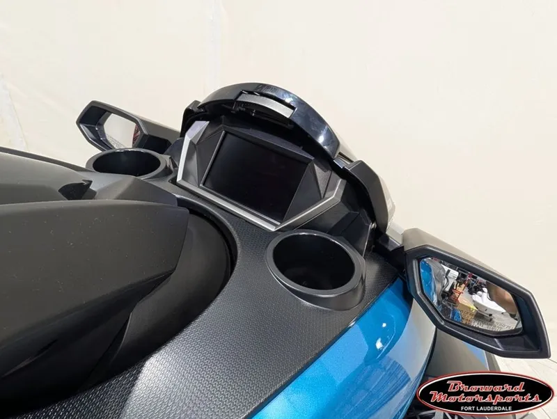 Slide: The Image of Yamaha FX Cruiser SVHO® 2026 - 14