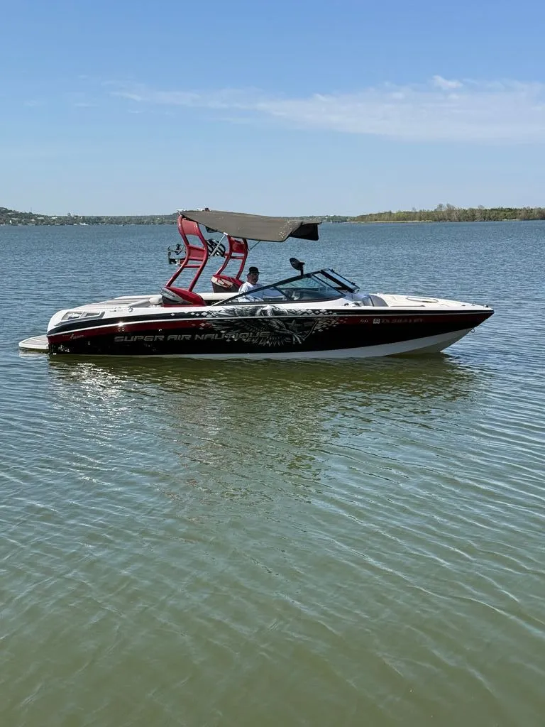 The Image of Correct Craft Air Nautique 2013 - 0