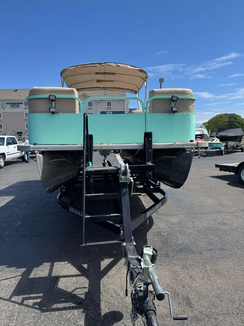 Slide: The Image of Bentley Pontoons 240 CRUISE 2007 - 3