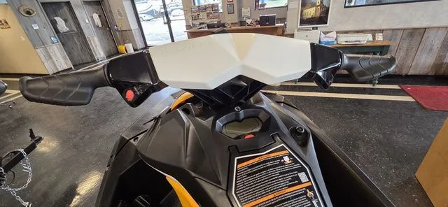 Slide: The Image of Sea-Doo Spark 2up 2019 - 19