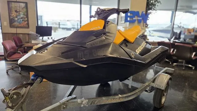 Slide: The Image of Sea-Doo Spark 2up 2019 - 3
