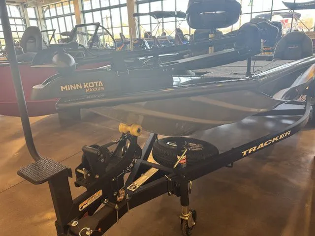 Slide: The Image of Tracker Pro Team 195 TXW 2026 - 16