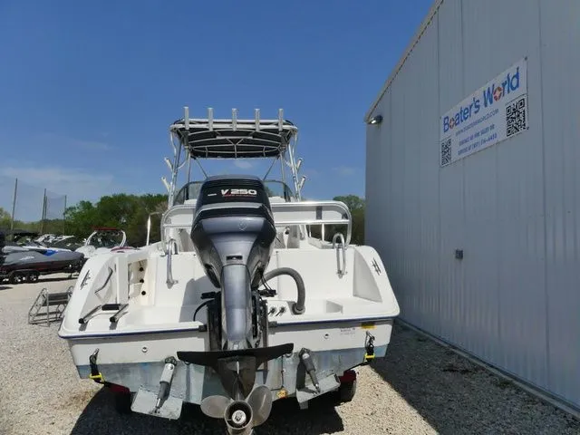 Slide: The Image of Cobia 230 Walkaround 2001 - 10