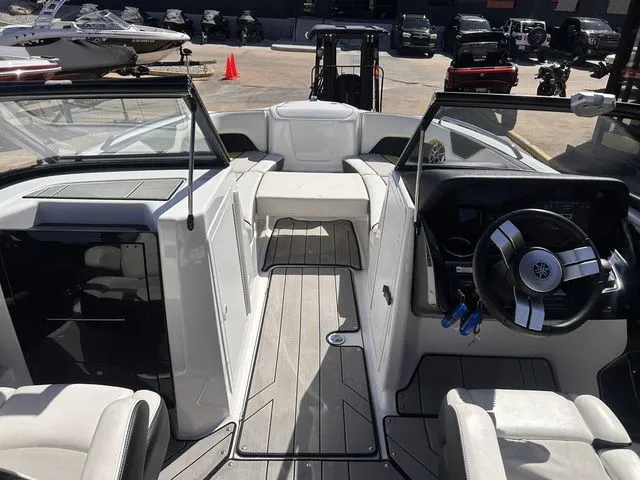 Slide: The Image of Yamaha 212X 2020 - 13