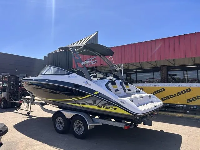 Slide: The Image of Yamaha 212X 2020 - 3