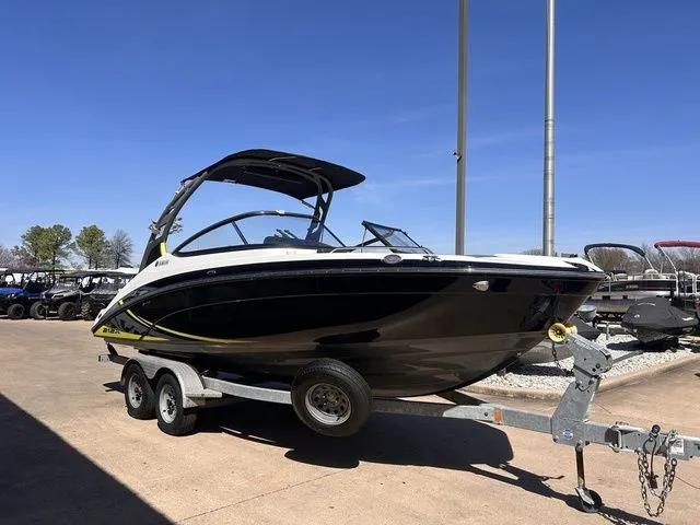 Slide: The Image of Yamaha 212X 2020 - 7