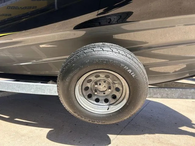 Slide: The Image of Yamaha 212X 2020 - 8