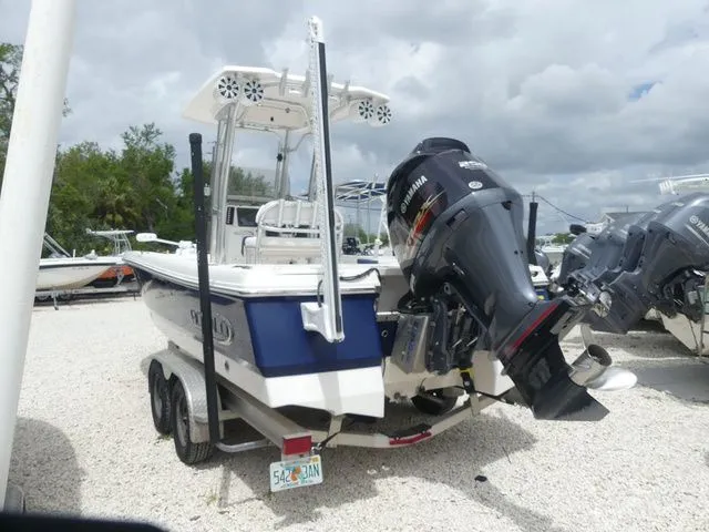 Slide: The Image of Robalo 226 Cayman 2019 - 4