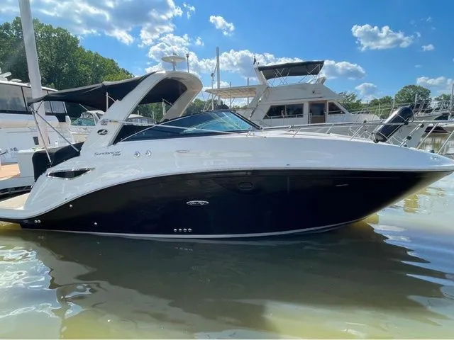 The Image of Sea Ray Sundancer 260 2015 - 1