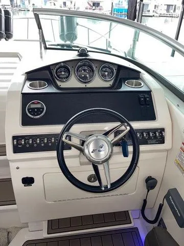 Slide: The Image of Sea Ray Sundancer 260 2015 - 8