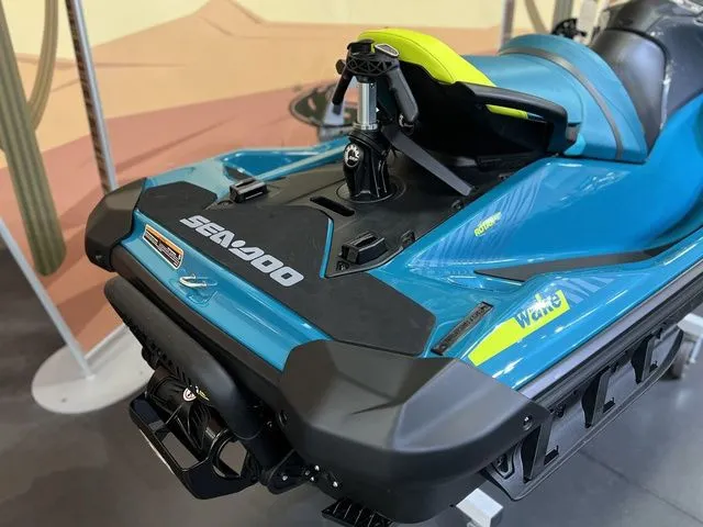 Slide: The Image of Sea-Doo Wake 170 BRP Premium Audio, iDF, iBR 2026 - 13