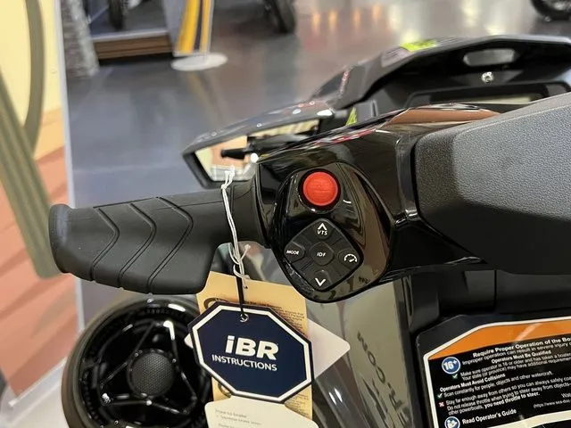 Slide: The Image of Sea-Doo Wake 170 BRP Premium Audio, iDF, iBR 2026 - 7