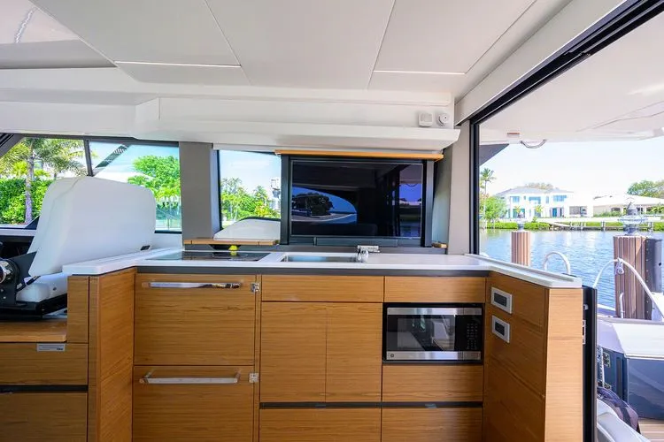 Slide: The Image of 2025 Tiara Yachts 48 Le - Image 24 - 24