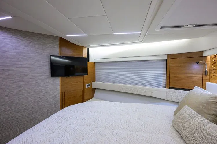 Slide: The Image of 2025 Tiara Yachts 48 Le - Image 32 - 32