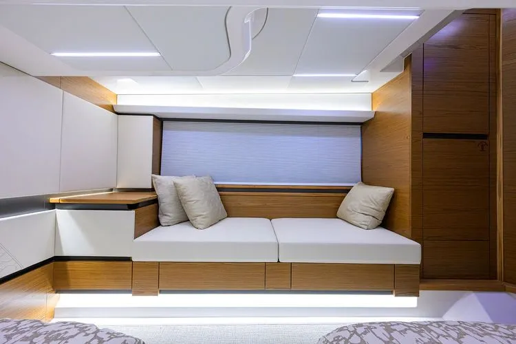 Slide: The Image of 2025 Tiara Yachts 48 Le - Image 41 - 41