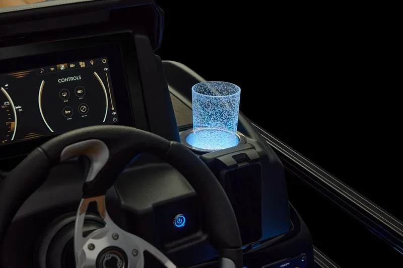 Slide: The Image of Regency 250 DL 2026 - 72