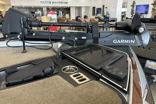 Slide: The Image of 2026 Ranger Z520R Cup-Equipped boat with Garmin navigation system and control panel. - 5