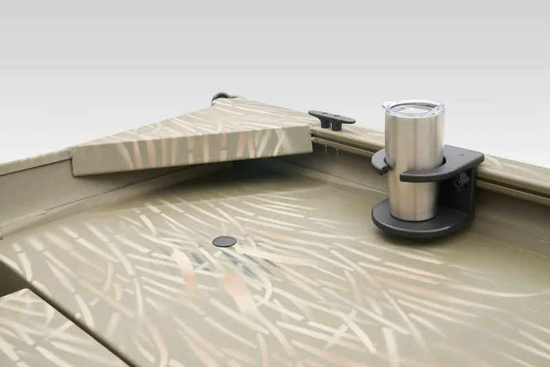 Slide: The Image of Tracker Grizzly 1654 T Sportsman 2026 - 41