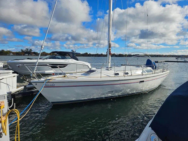 The Image of Catalina 36 MkII 1995 - undefined