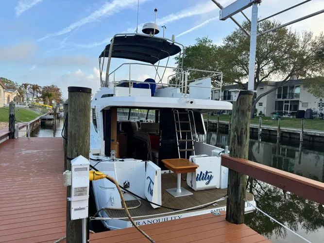 Slide: The Image of 2019 Beneteau Swift Trawler 35 - Image 4 - 4