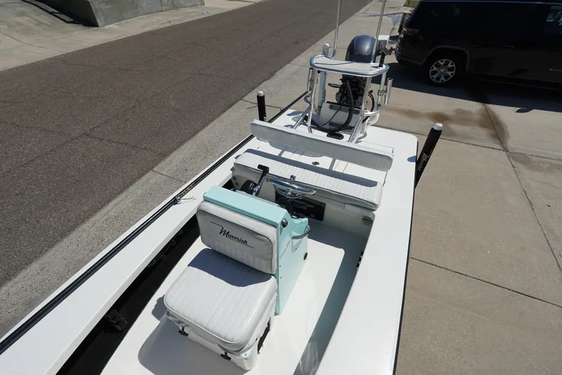 Slide: The Image of 2014 Maverick 17 HPX Tunnel boat parked on concrete driveway. - 9