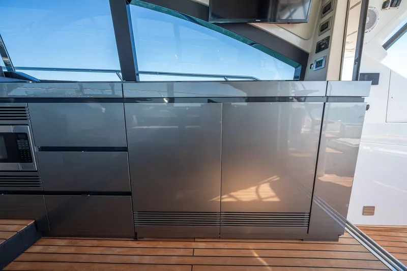 Slide: The Image of Schaefer 510 GT 2023 - 104