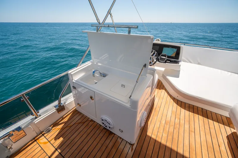 Slide: The Image of Schaefer 510 GT 2023 - 118