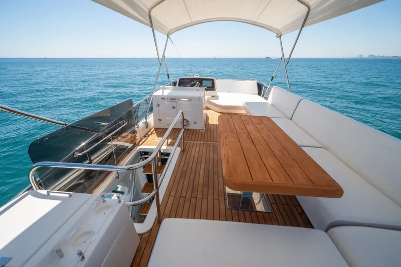 Slide: The Image of Schaefer 510 GT 2023 - 131