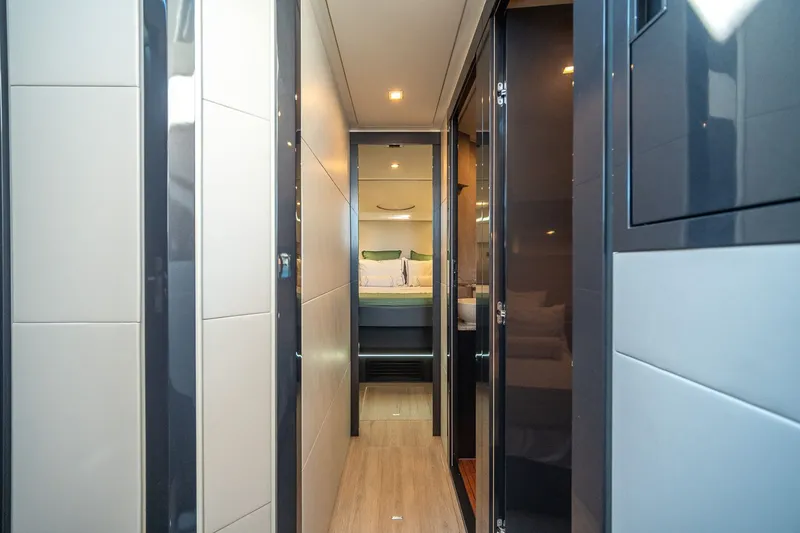 Slide: The Image of Interior of Schaefer 510 GT yacht, modern design, 2023 model. - 42