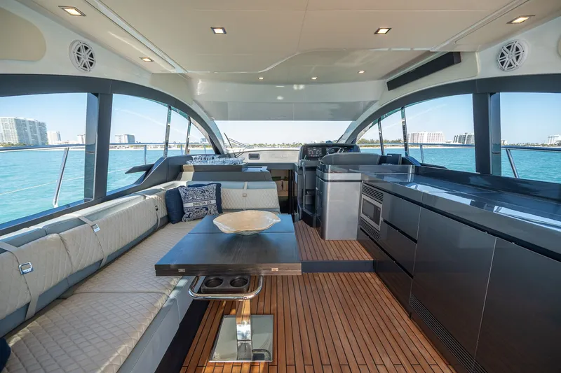 Slide: The Image of Schaefer 510 GT 2023 - 72