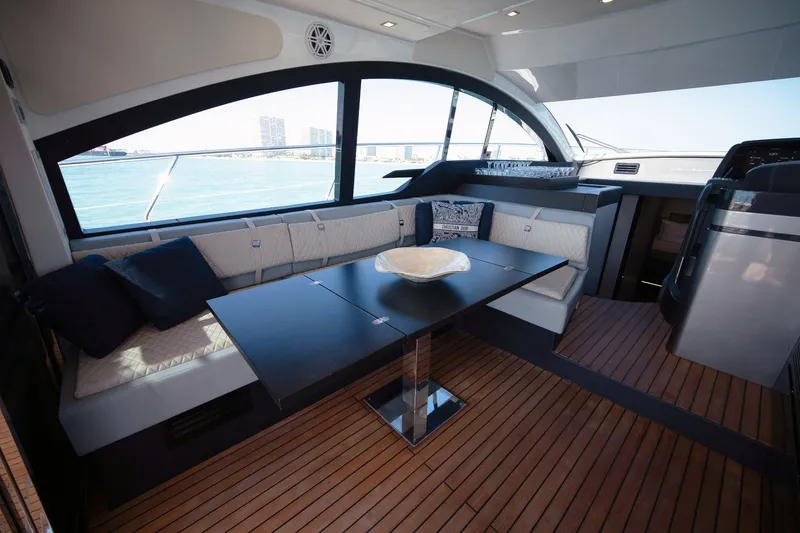 Slide: The Image of Schaefer 510 GT 2023 - 74