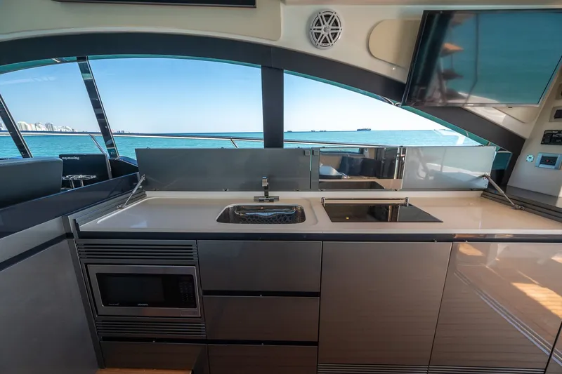 Slide: The Image of Schaefer 510 GT 2023 - 77